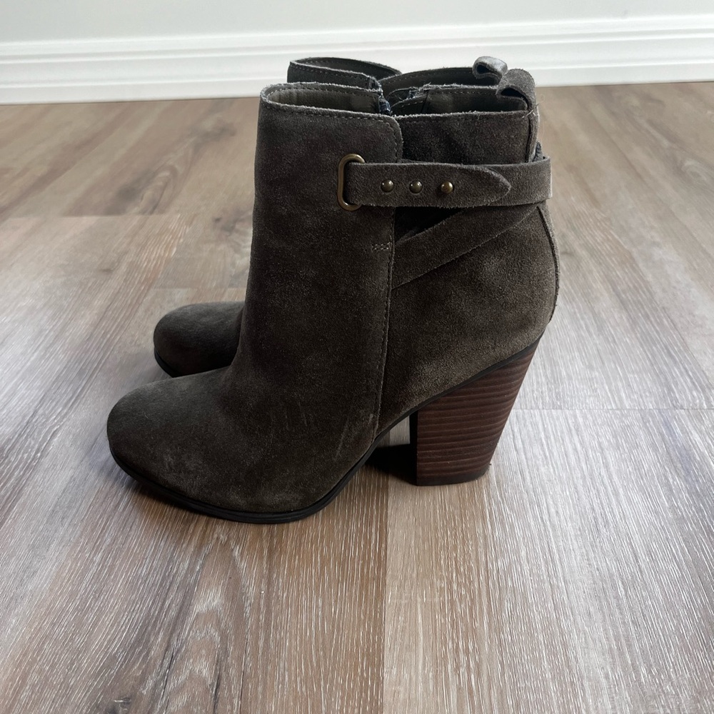 olive green ankle boots, with block heel